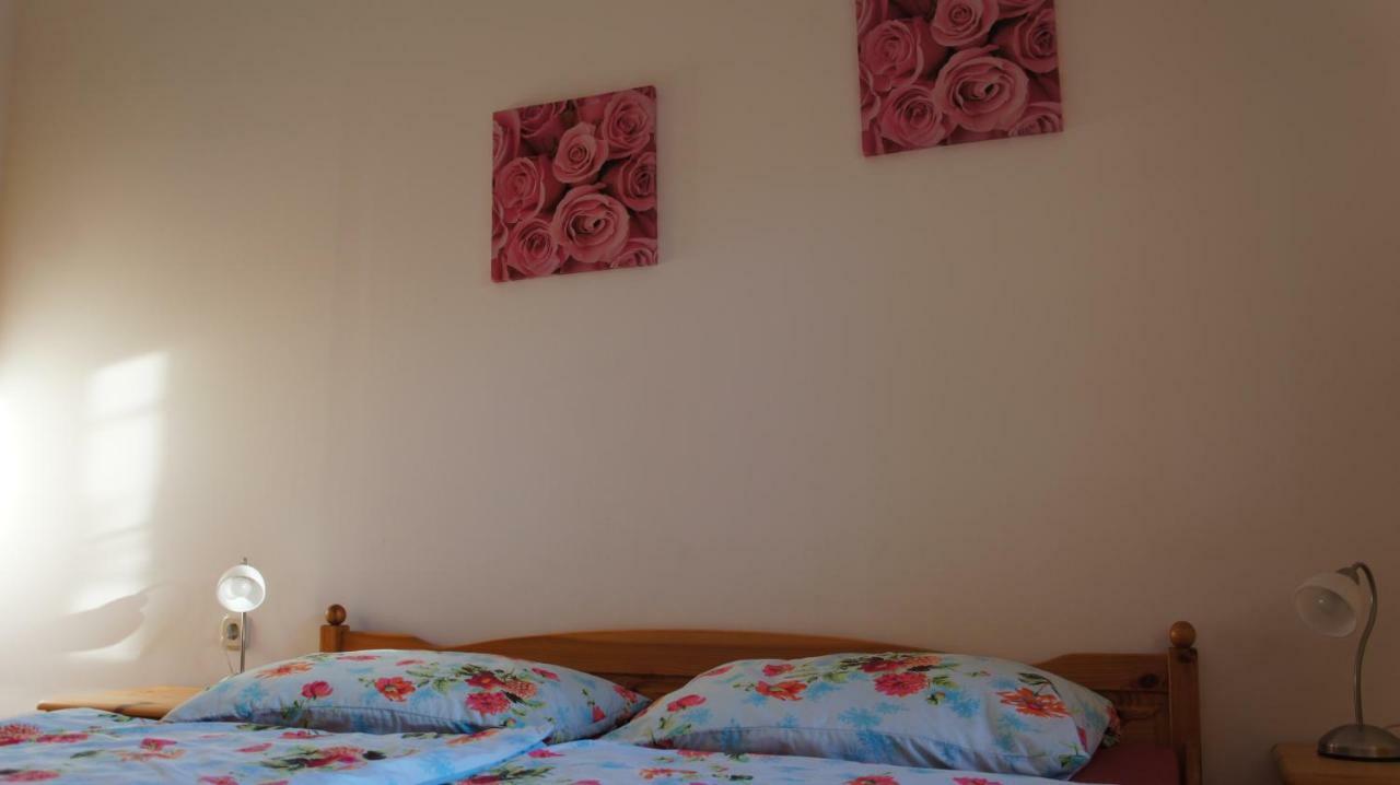 Ivo Apartments Rogoznica  Eksteriør billede